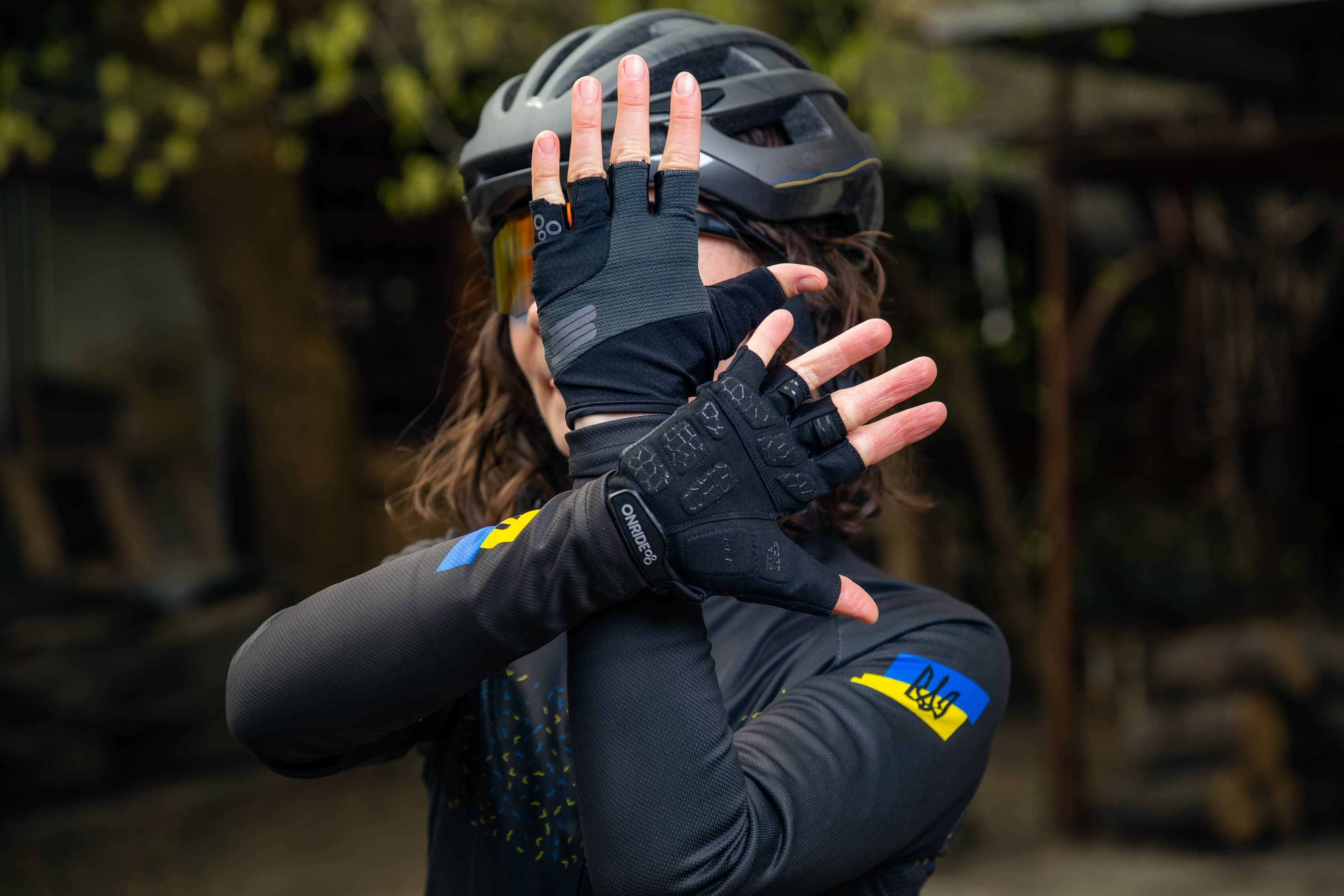 Рукавички ONRIDE Clutch, гелеві подушечки, сірий/чорний розмір M — мініатюра 2
