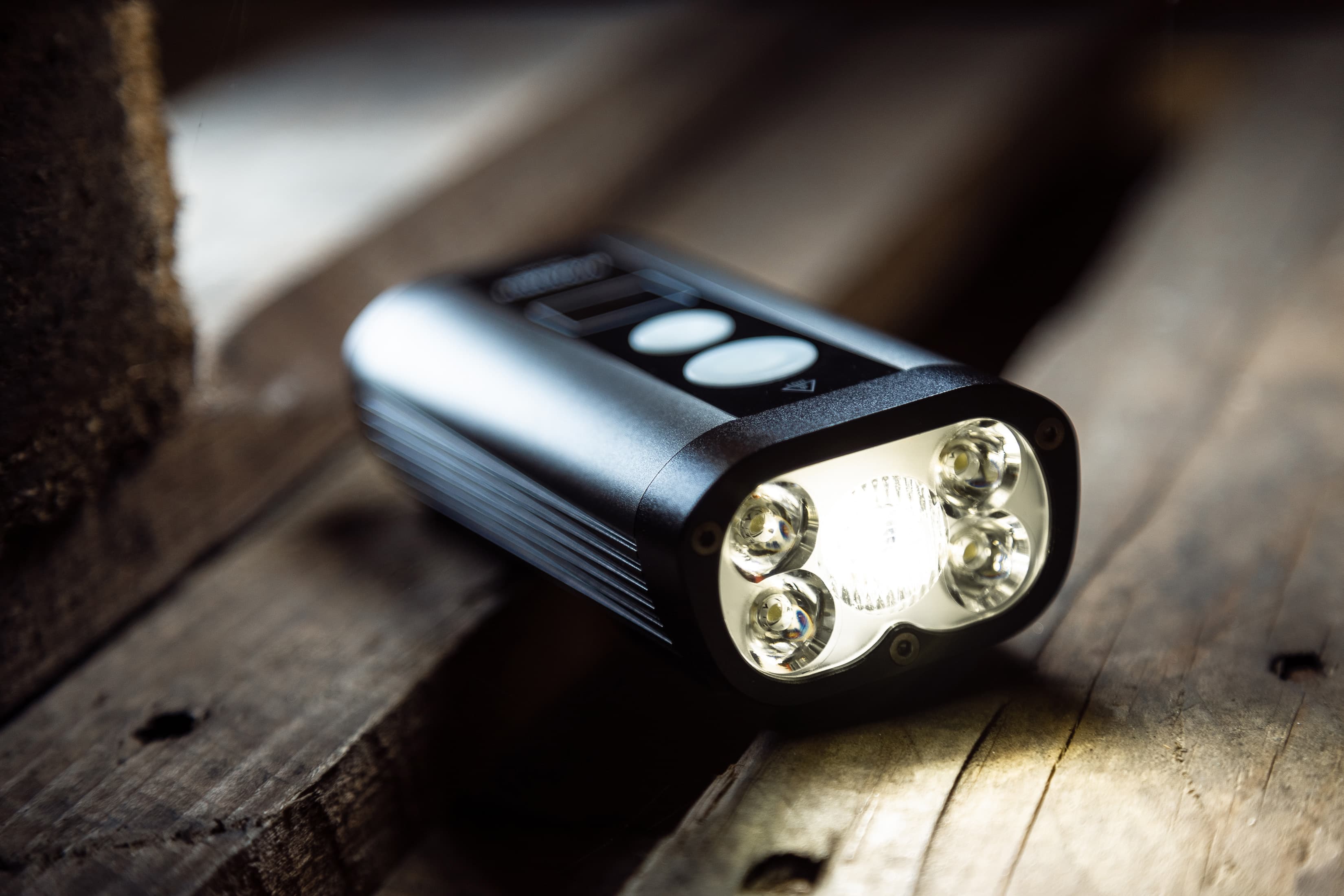 Велосипедна фара Ravemen PR2400 (2400 lm, 8000 mAh) бездротова кнопка — мініатюра 3