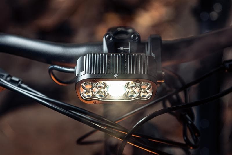 Велосипедна фара Ravemen XR6000 (6000 lm, 8000 mAh) зовнішня батарея, бездротова кнопка — мініатюра 3