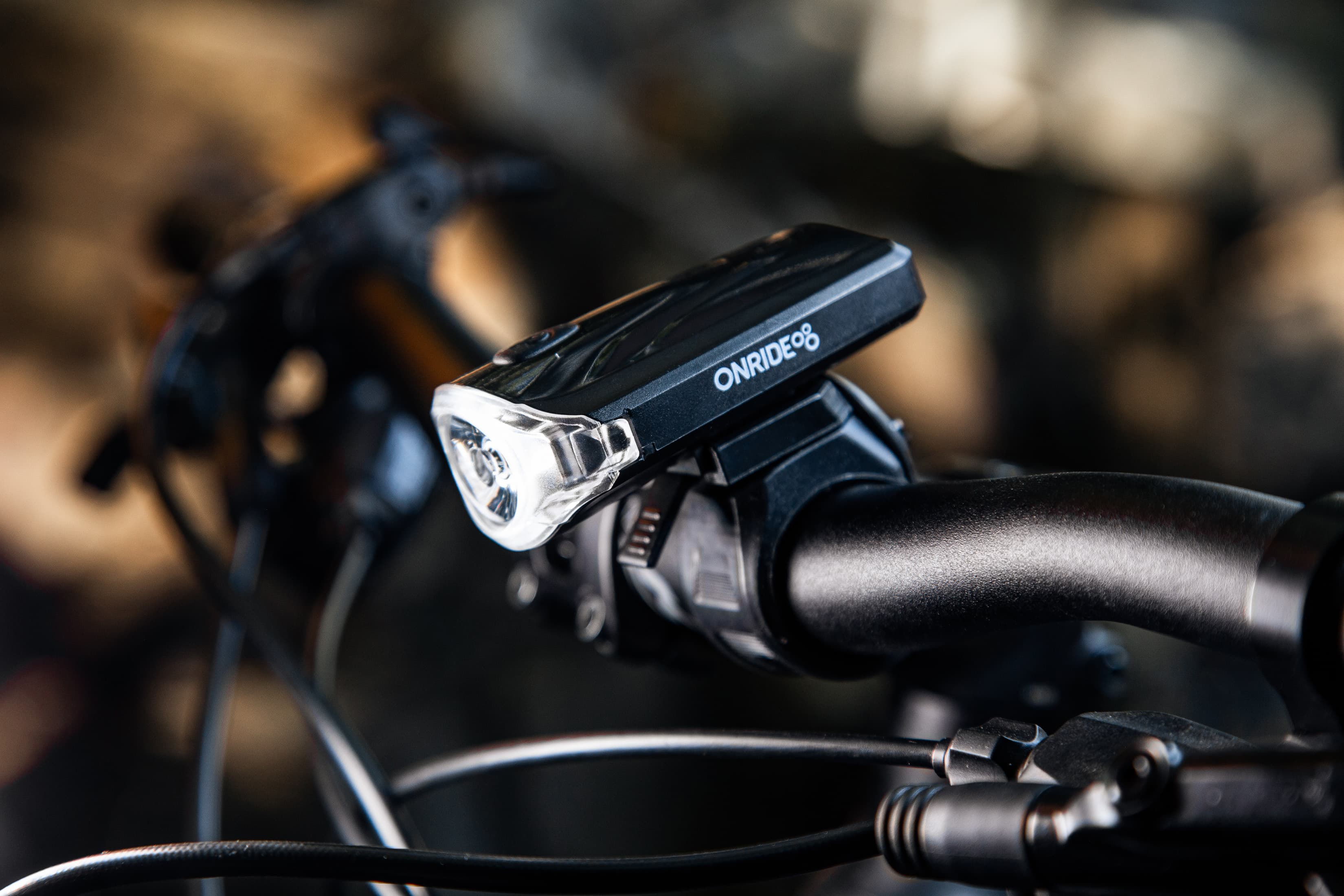 Велосипедна фара ONRIDE Xeo (50 lm, 3xAAA в комплекті), пластикова — мініатюра 2