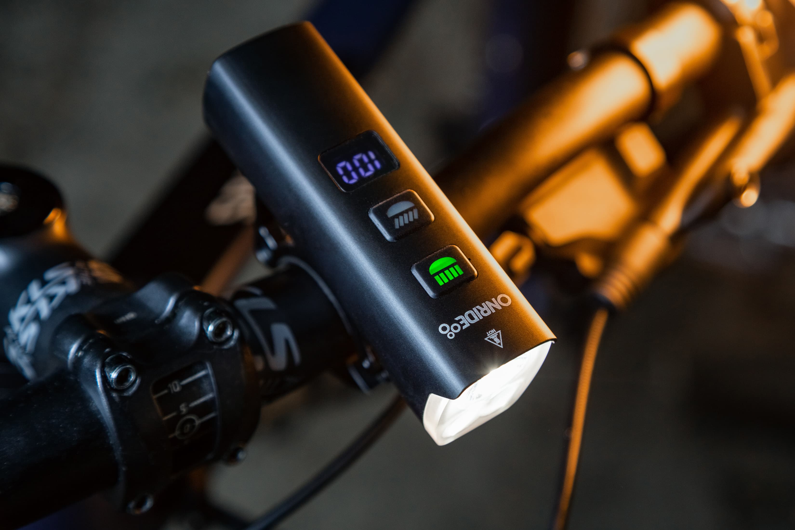 Велосипедна фара ONRIDE Swift (1500 lm, 4800 mAh, Type-C), Power Bank, інд. заряду, алюмінієва — мініатюра 3