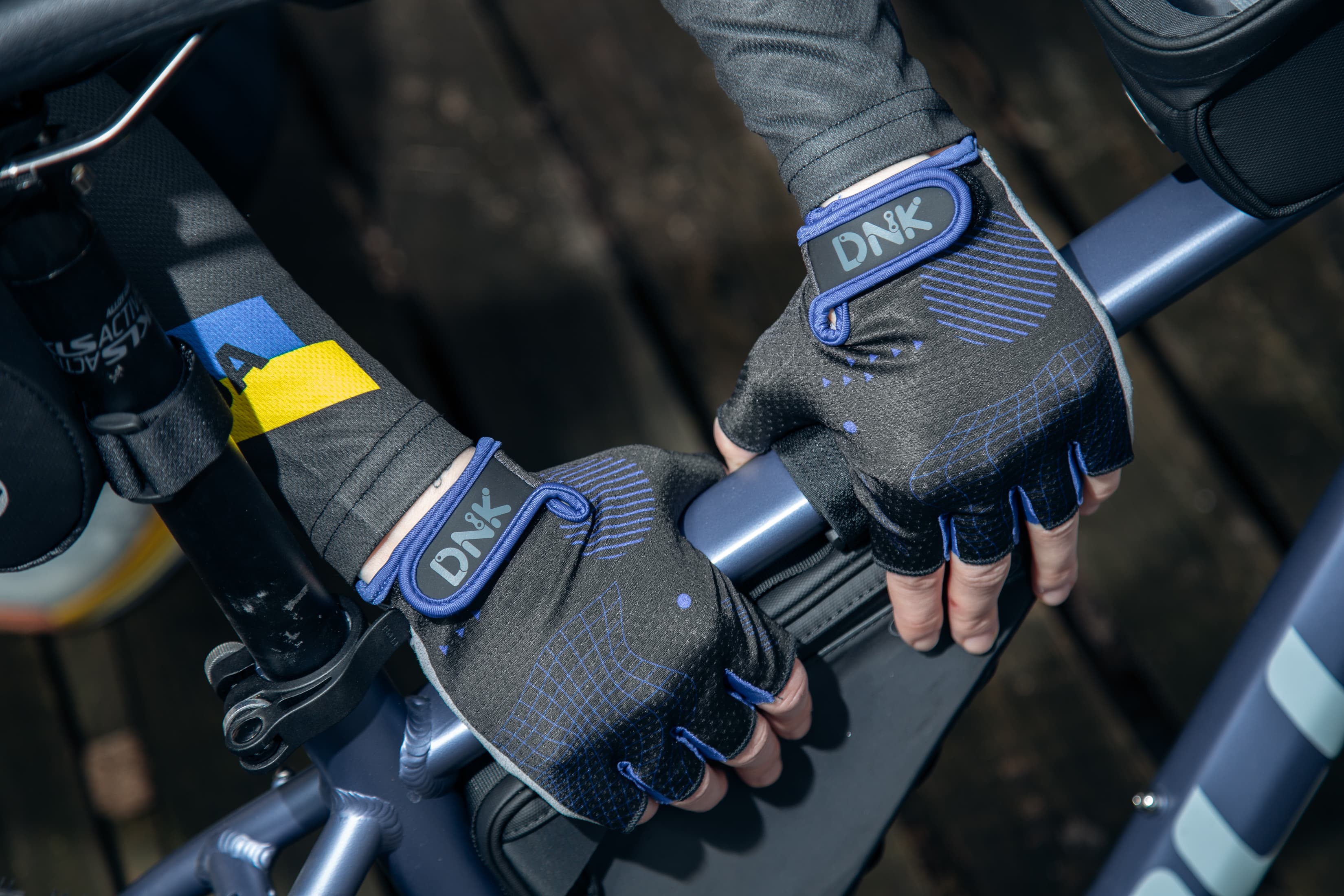 Рукавички DNK Hand, паралонові вставки, колір синій/чорний розмір XXL — мініатюра 2