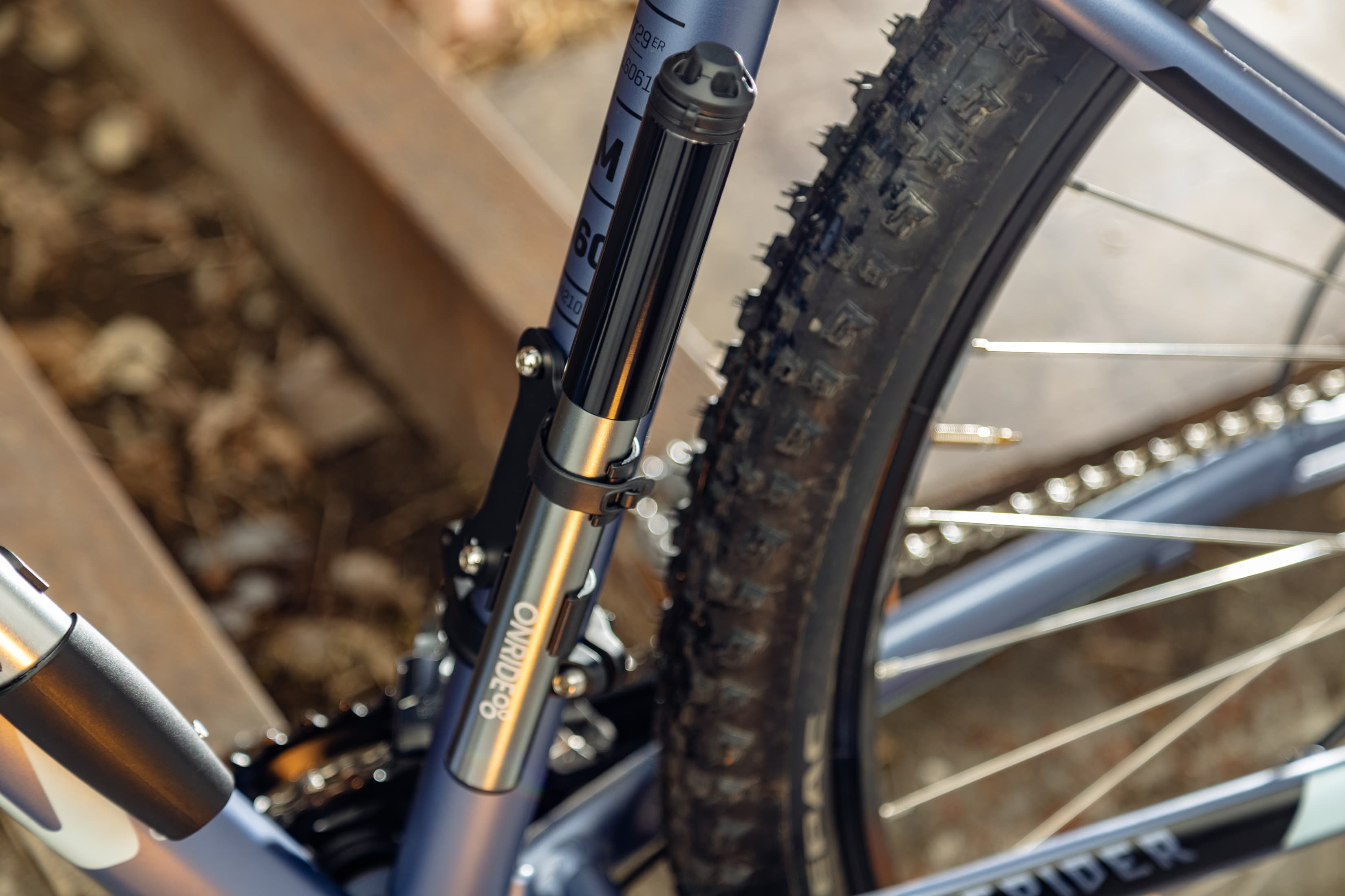 Насос компактний ONRIDE Lamu, алюміній, 21 см, макс. тиск 80 psi, зі шлангом, голівка під FV/AV — мініатюра 3