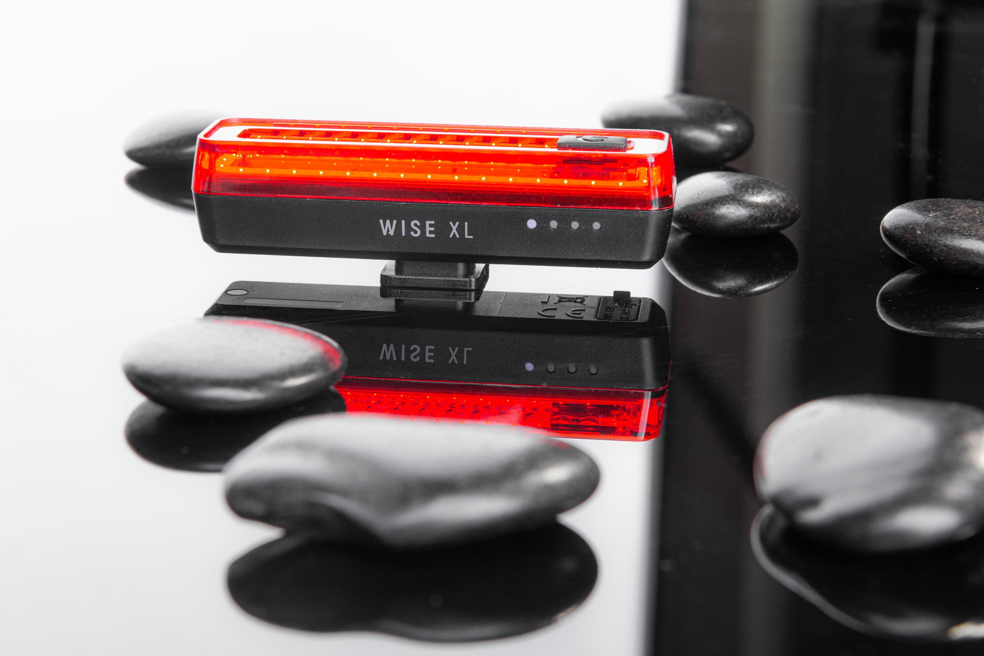 Заднє світло ONRIDE Wise XL (30 lm, 600 mAh, Type-C), з датчиком освітленості — мініатюра 3