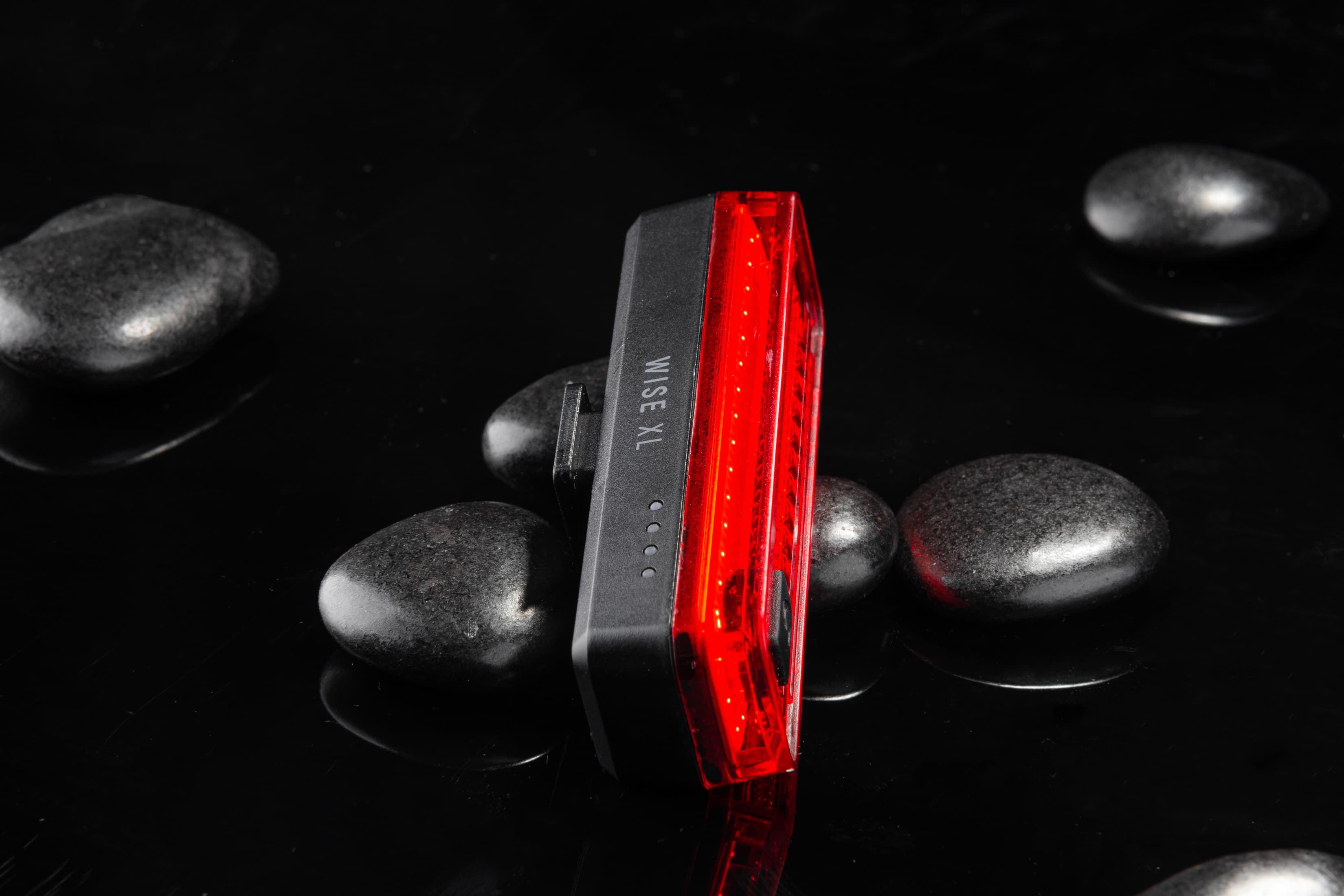Заднє світло ONRIDE Wise XL (30 lm, 600 mAh, Type-C), з датчиком освітленості — мініатюра 4