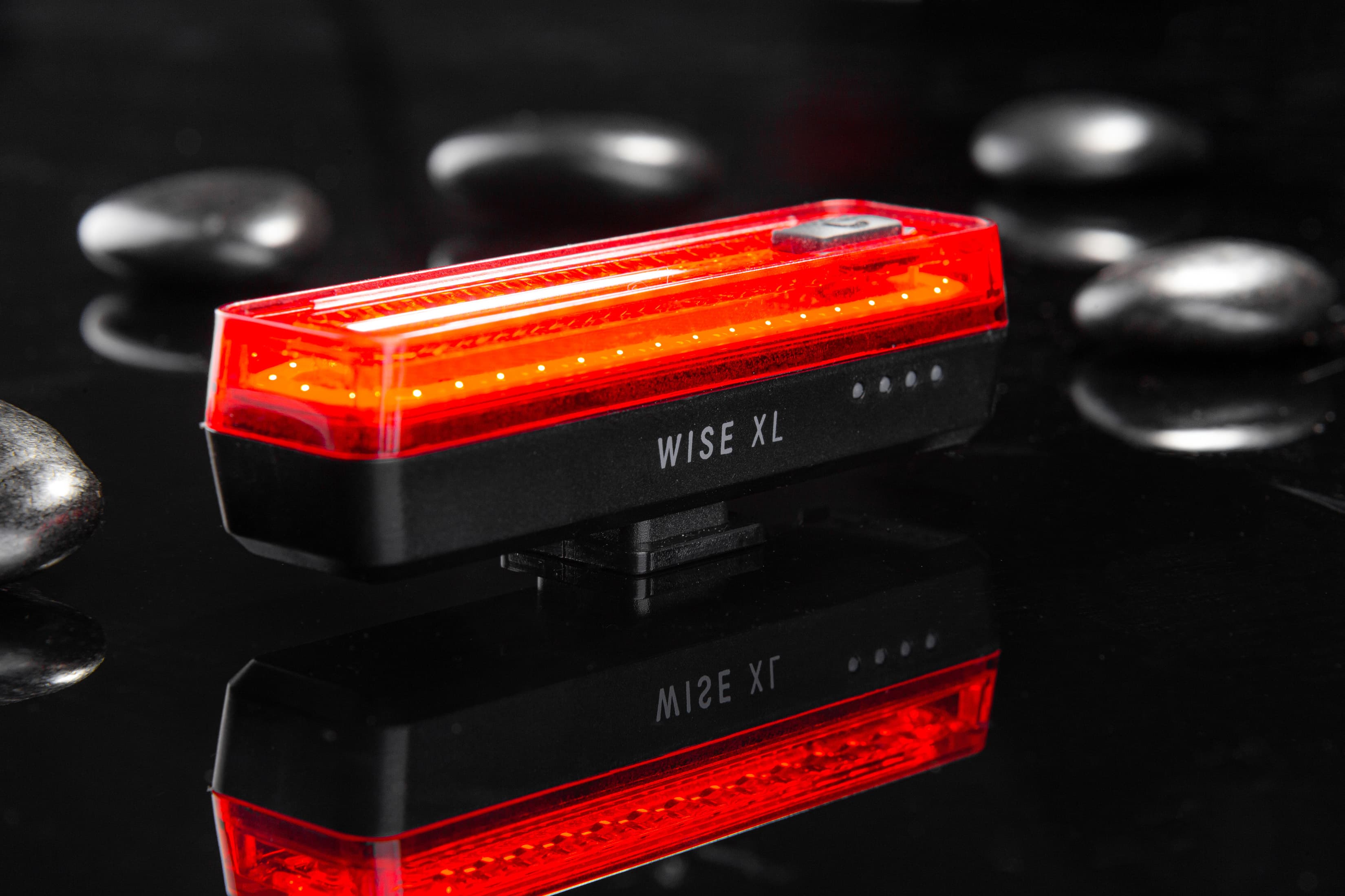 Заднє світло ONRIDE Wise XL (30 lm, 600 mAh, Type-C), з датчиком освітленості — мініатюра 5